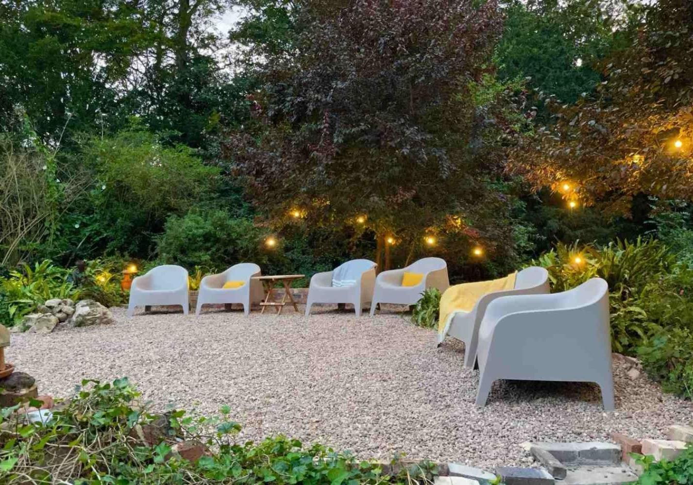 Unique & Rural Child Friendly Annexe With Large Gardens, Games & Tennis Court - Chichester Holiday Properties Kültér fotó
