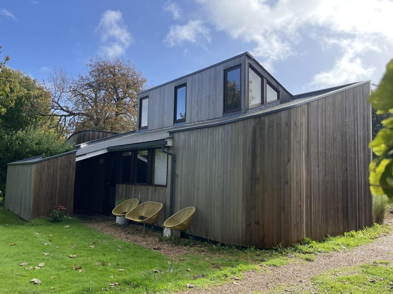 Unique & Rural Child Friendly Annexe With Large Gardens, Games & Tennis Court - Chichester Holiday Properties Kültér fotó