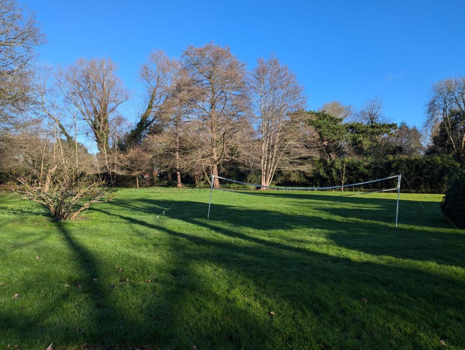 Unique & Rural Child Friendly Annexe With Large Gardens, Games & Tennis Court - Chichester Holiday Properties Kültér fotó