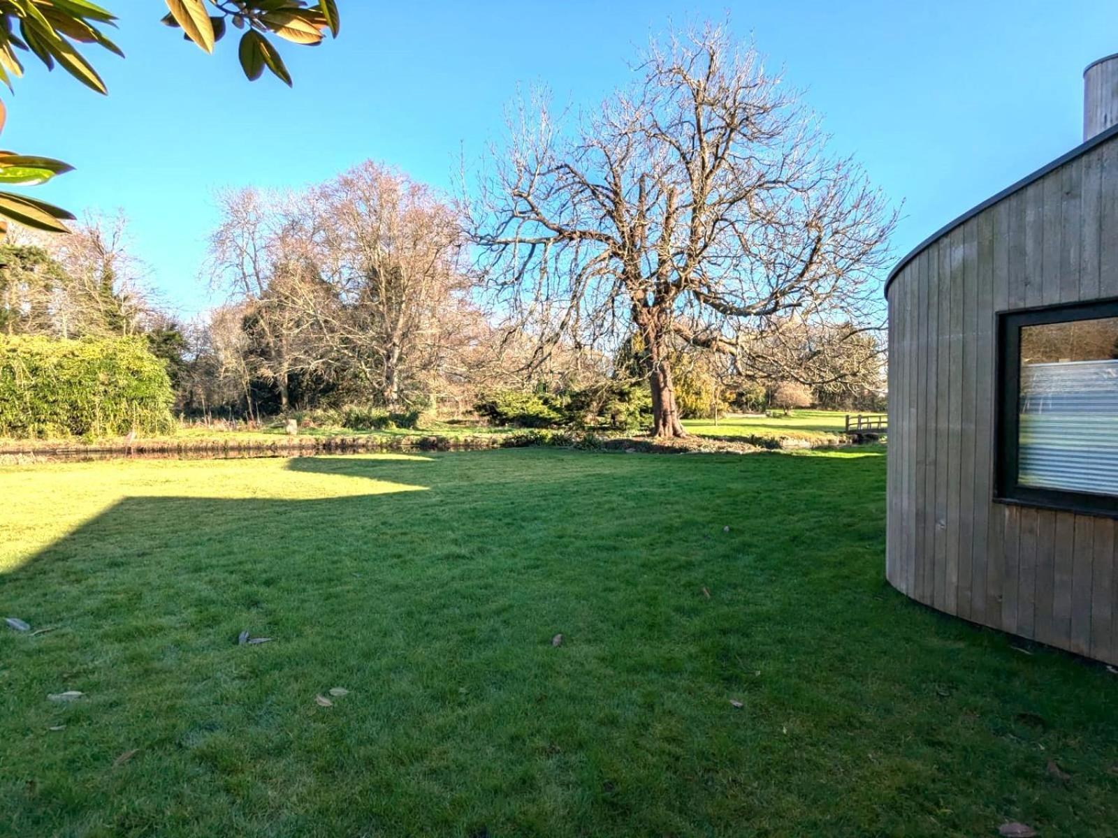 Unique & Rural Child Friendly Annexe With Large Gardens, Games & Tennis Court - Chichester Holiday Properties Kültér fotó